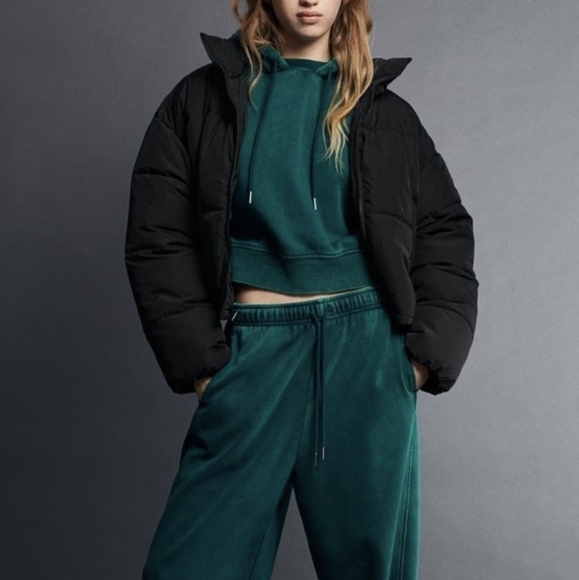 New H&M Puffer Jacket Size XL Black Puffer Winter Coat Womens Puffer Jacket - Picture 4 of 9